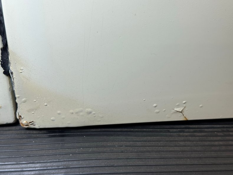 Volkswagen-Super-beetle-1977-White-White-32