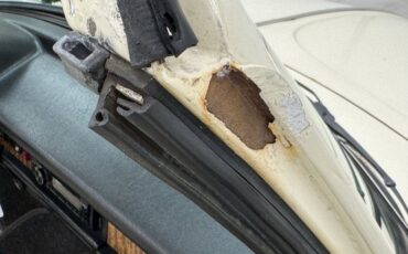 Volkswagen-Super-beetle-1977-White-White-39