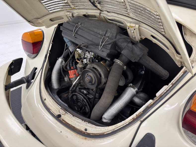 Volkswagen-Super-beetle-1977-White-White-48