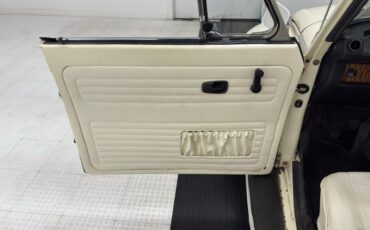 Volkswagen-Super-beetle-1977-White-White-49