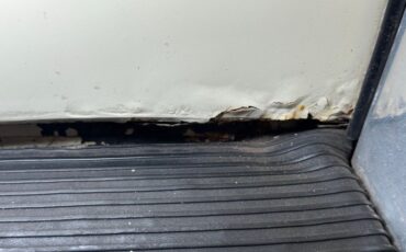 Volkswagen-Super-beetle-1977-White-White-8