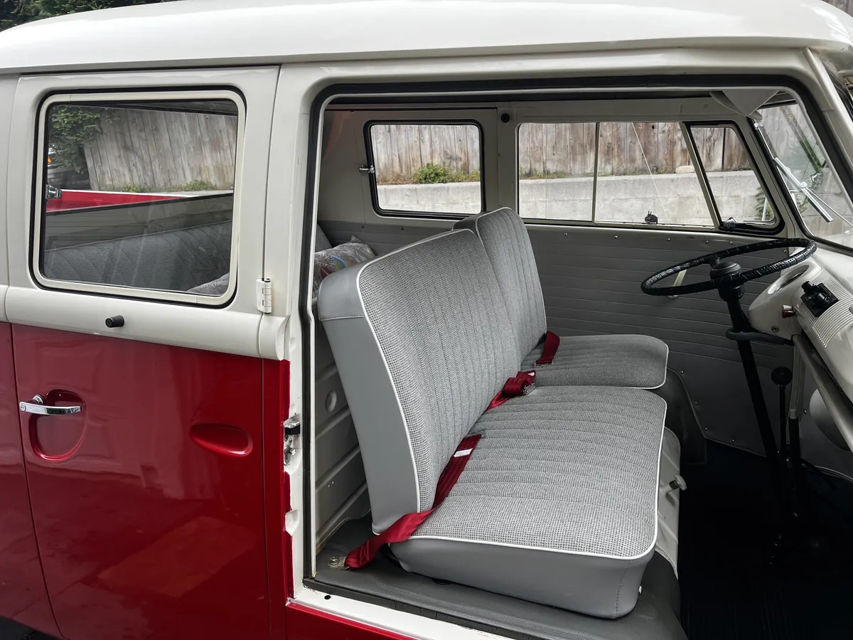 Volkswagen-Transporter-1966-Red-Gray-3