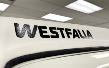 Volkswagen-Vanagon-1991-Pastel-White-Gray-18