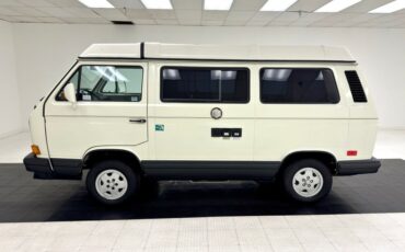 Volkswagen-Vanagon-1991-Pastel-White-Gray-2