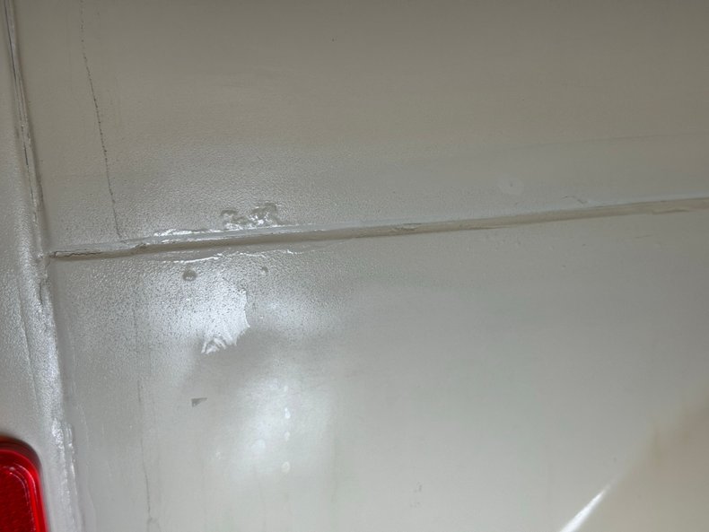 Volkswagen-Vanagon-1991-Pastel-White-Gray-21