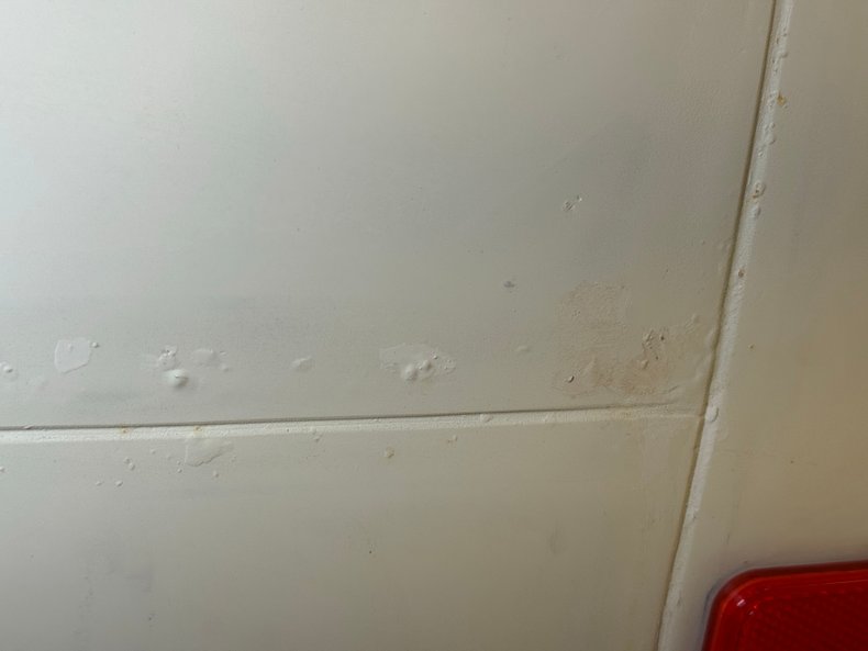 Volkswagen-Vanagon-1991-Pastel-White-Gray-24