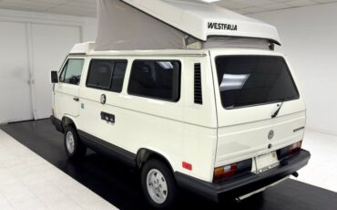 Volkswagen-Vanagon-1991-Pastel-White-Gray-5