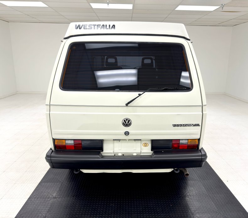 Volkswagen-Vanagon-1991-Pastel-White-Gray-6