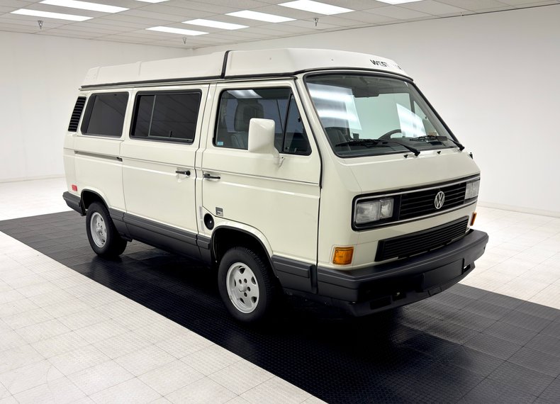 Volkswagen-Vanagon-1991-Pastel-White-Gray-9