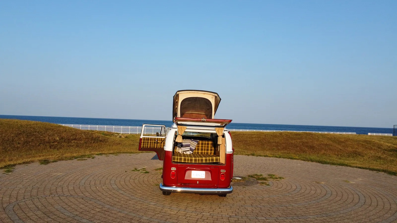 Volkswagen-Volkswagen-vans-1971-12