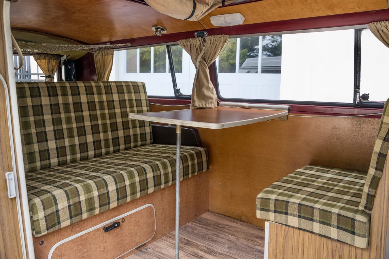 Volkswagen-Volkswagen-vans-1971-5