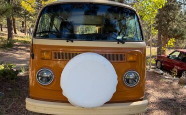 Volkswagen-bus-1978-orange-1