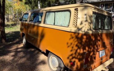 Volkswagen-bus-1978-orange-5