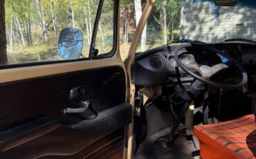 Volkswagen-bus-1978-orange-7