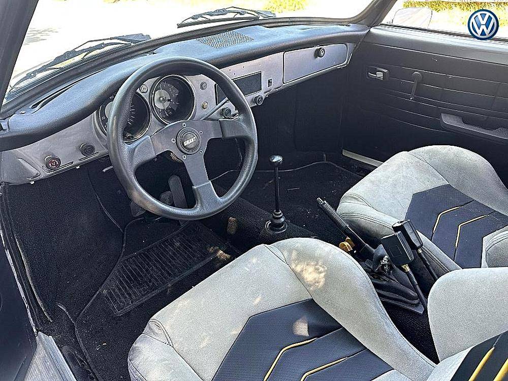 Volkswagen-karmann-ghia-1973-black-1