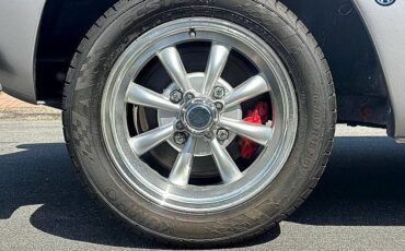 Volkswagen-karmann-ghia-1973-black-19