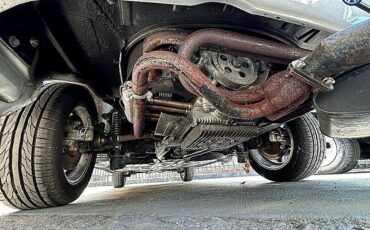 Volkswagen-karmann-ghia-1973-black-41