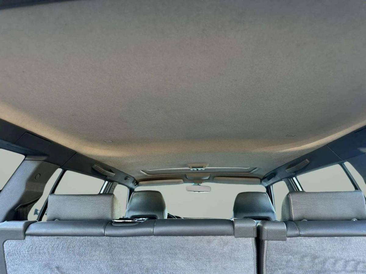 Volvo-940-wagon-4d-1993-13