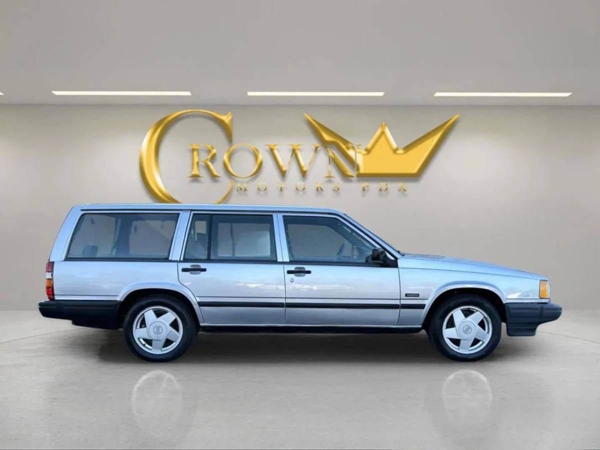 Volvo-940-wagon-4d-1993-20