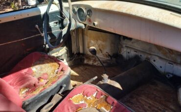 Vw-karmann-ghia-1967-white-2