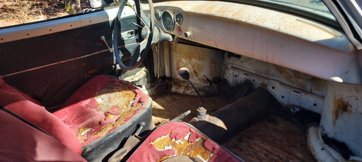 Vw-karmann-ghia-1967-white-2