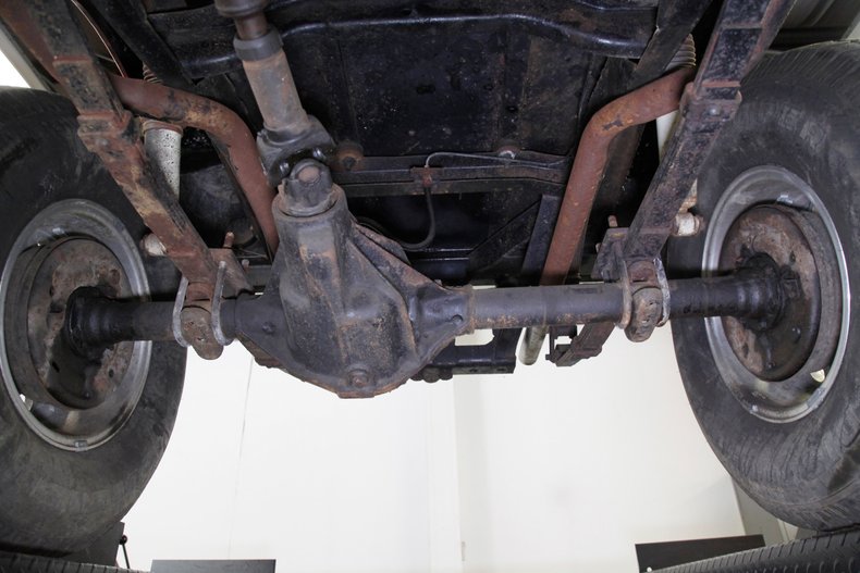 Willys-Cj2a-1947-Red-Black-10