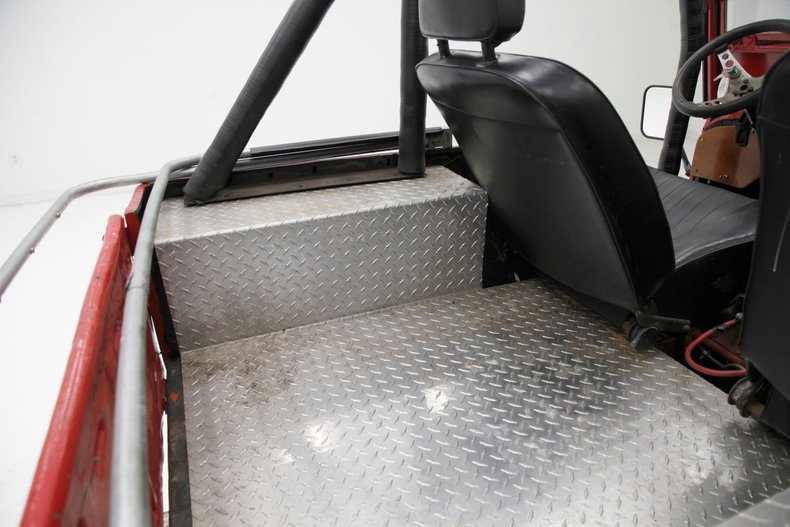 Willys-Cj2a-1947-Red-Black-23