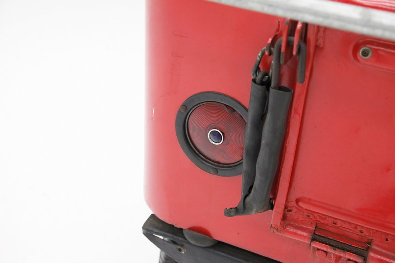 Willys-Cj2a-1947-Red-Black-8