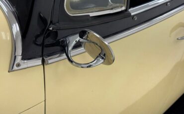 Willys-Jeepster-1950-Yellow-Black-10