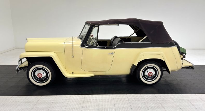 Willys-Jeepster-1950-Yellow-Black-11