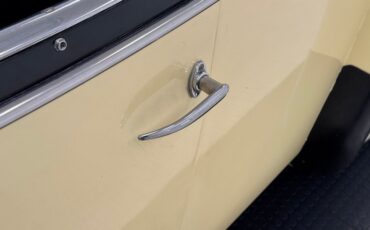 Willys-Jeepster-1950-Yellow-Black-3