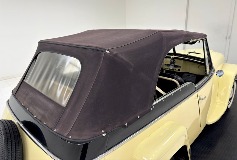 Willys-Jeepster-1950-Yellow-Black-47