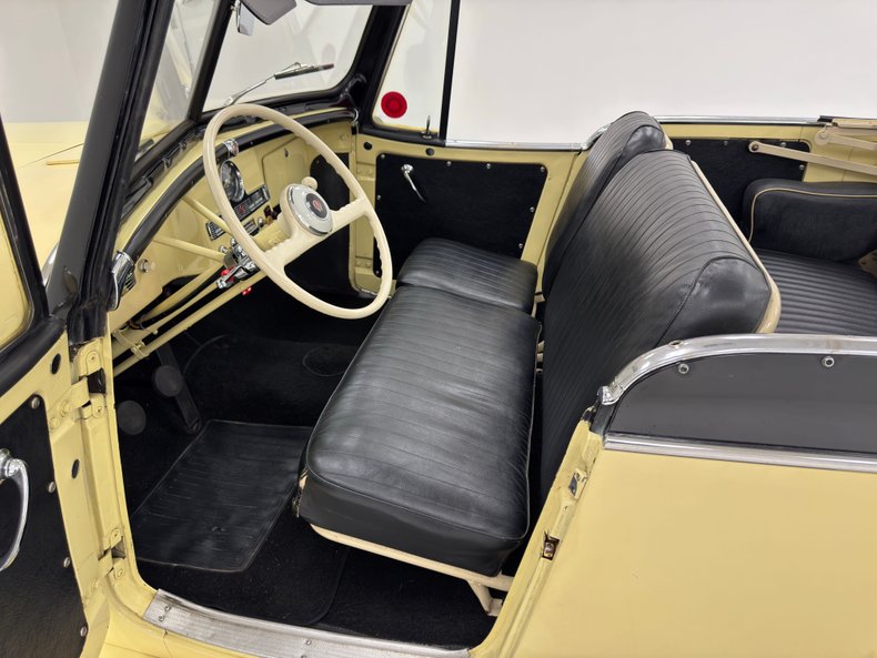 Willys-Jeepster-1950-Yellow-Black-6