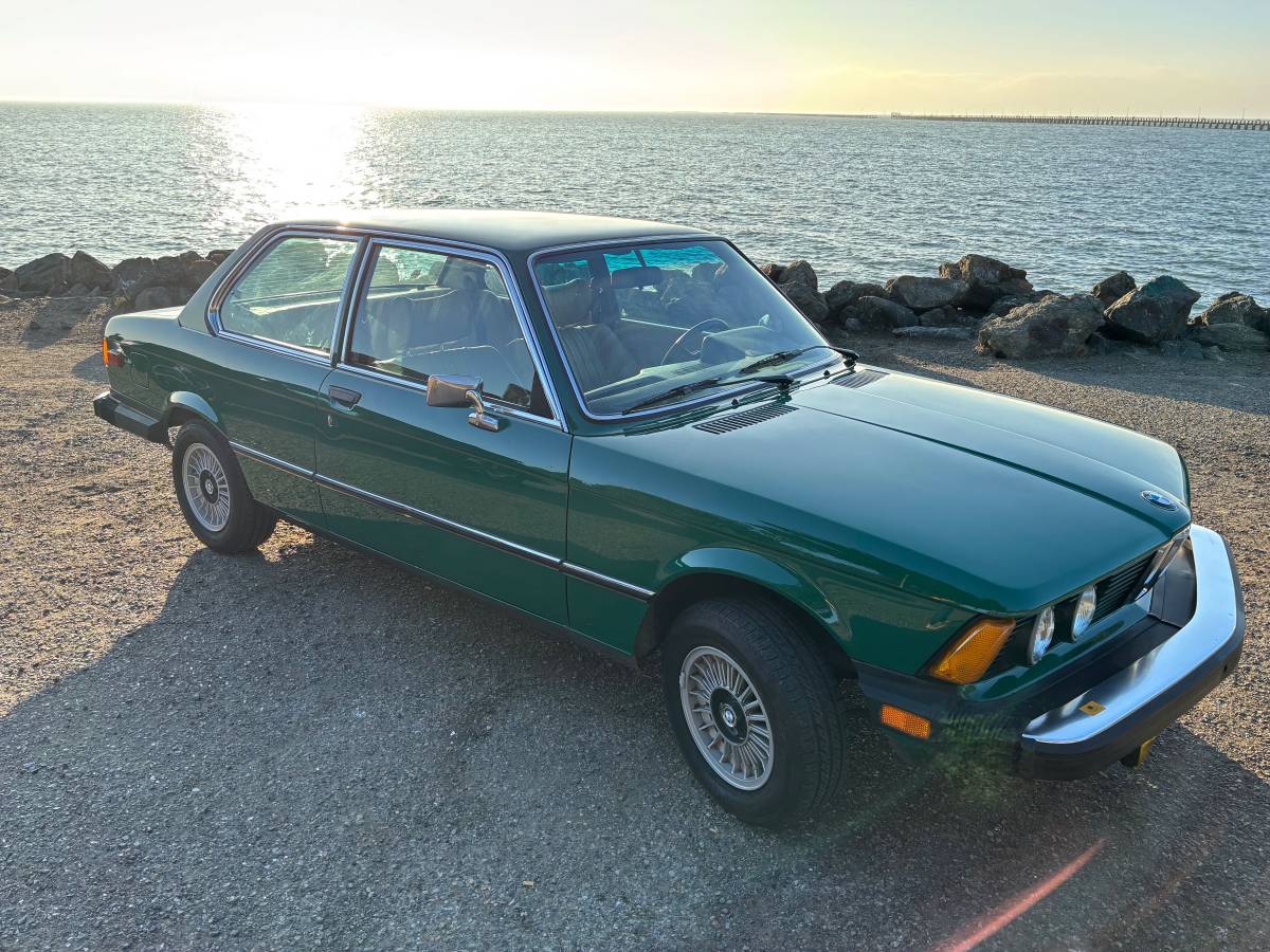 320i-1977-green