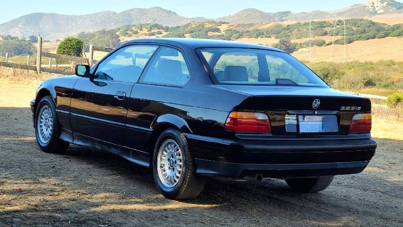 3251s-bmw-1992-black