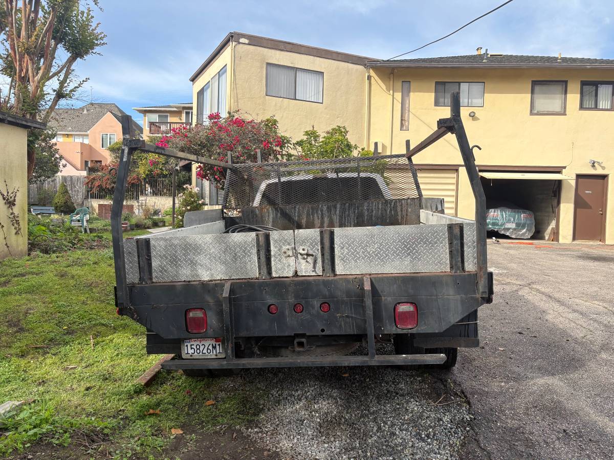 3500-chevy-truck-1990-grey-5