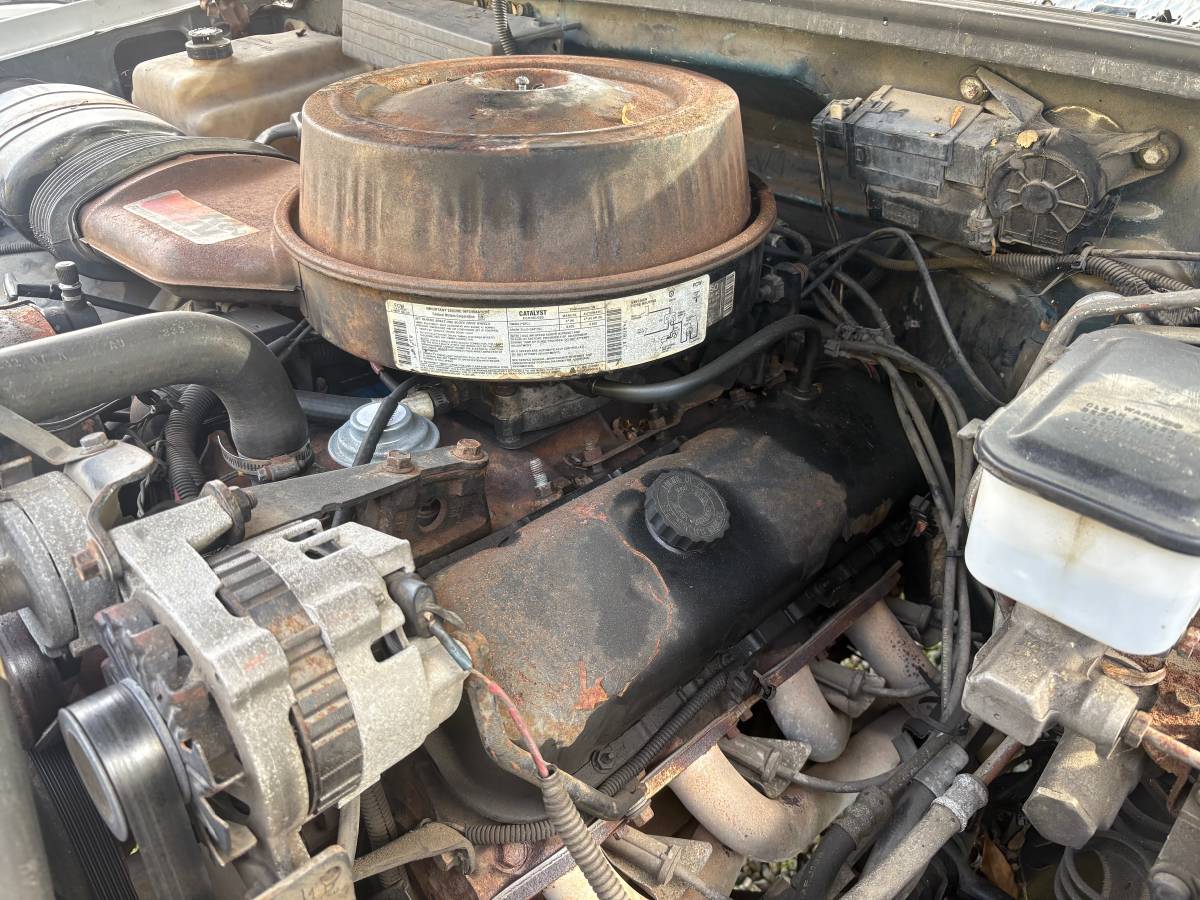 3500-chevy-truck-1990-grey-6