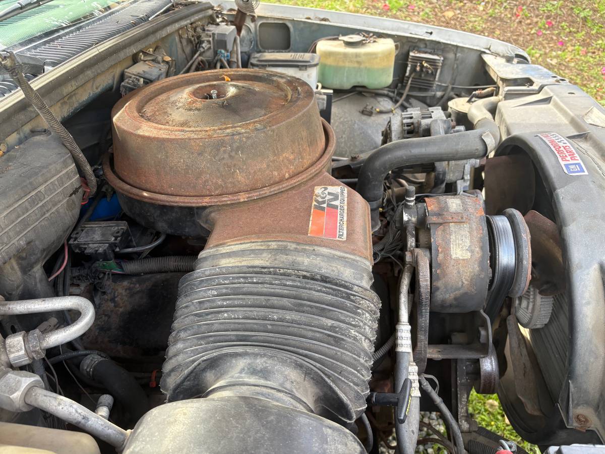 3500-chevy-truck-1990-grey-7