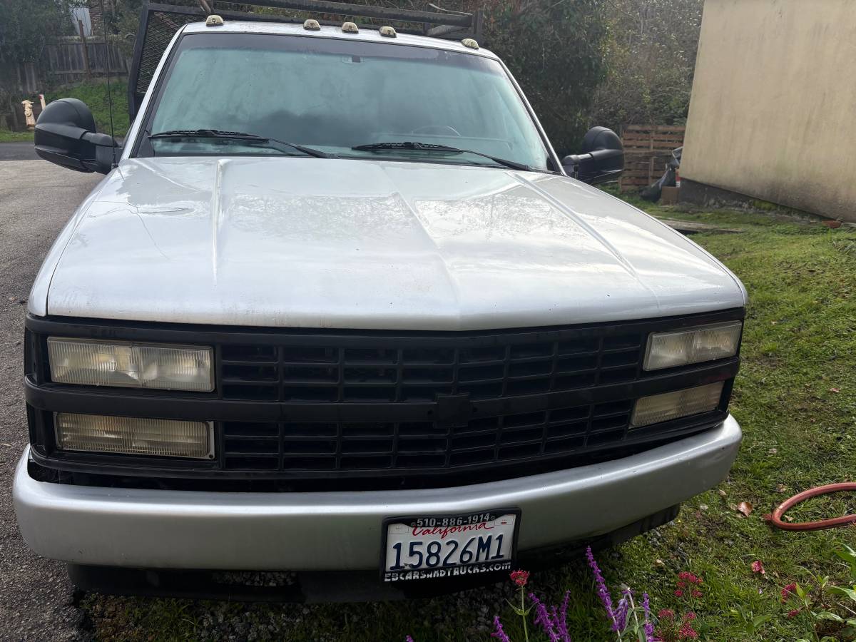 3500-chevy-truck-1990-grey