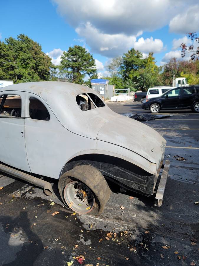 41-ford-tudor-1941-6