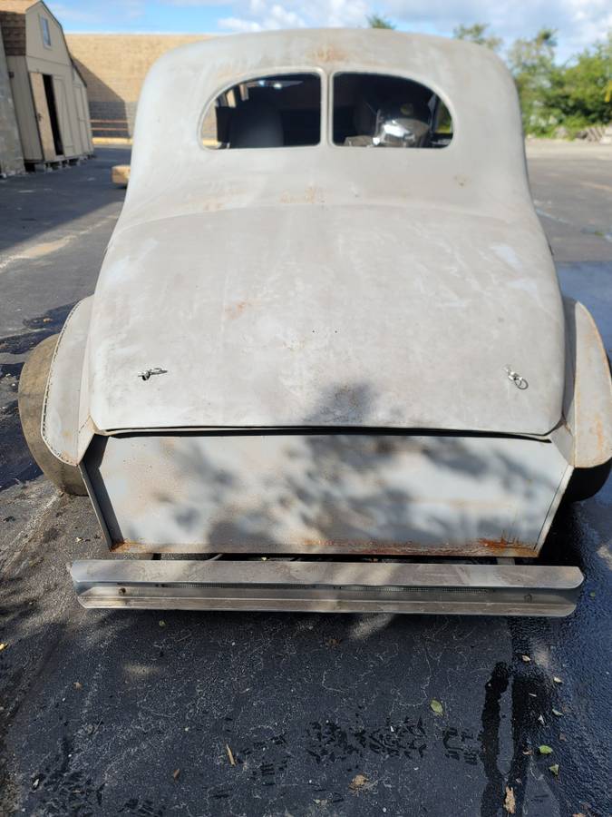 41-ford-tudor-1941-7