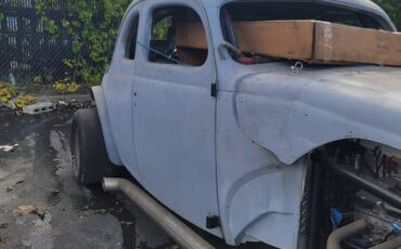 41-ford-tudor-1941-9