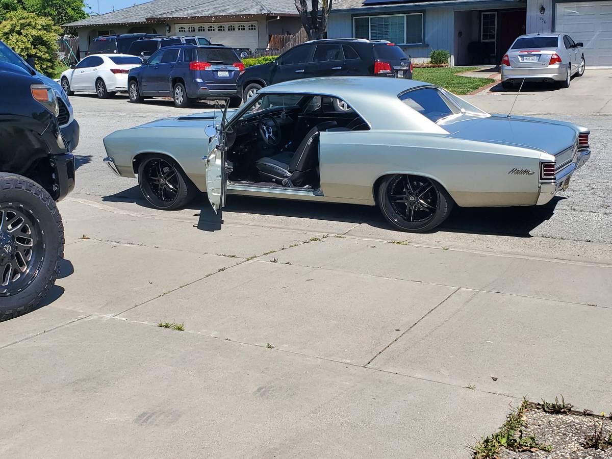 67-malibu-1967-grey-1