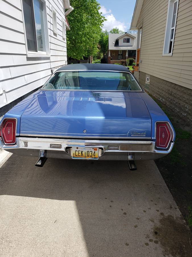 71-delta-88-custom-1971-blue-2