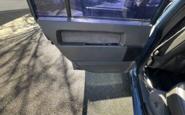 740-volvo-1992-blue-2