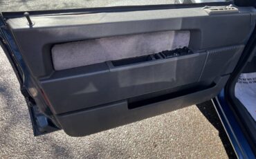 740-volvo-1992-blue-3