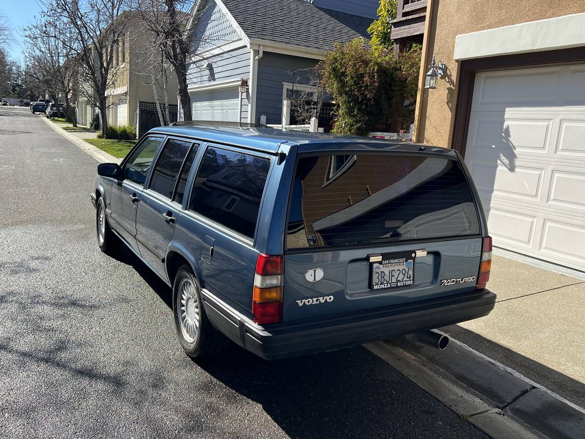 740-volvo-1992-blue-8