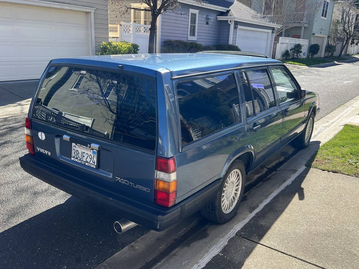 740-volvo-1992-blue-9
