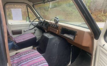 76-vandura-1976-custom-3