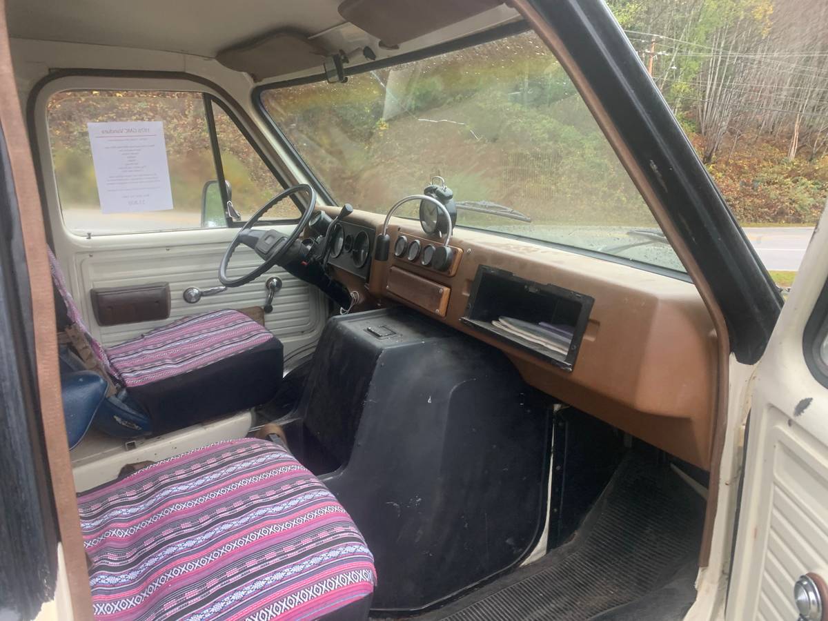 76-vandura-1976-custom-3